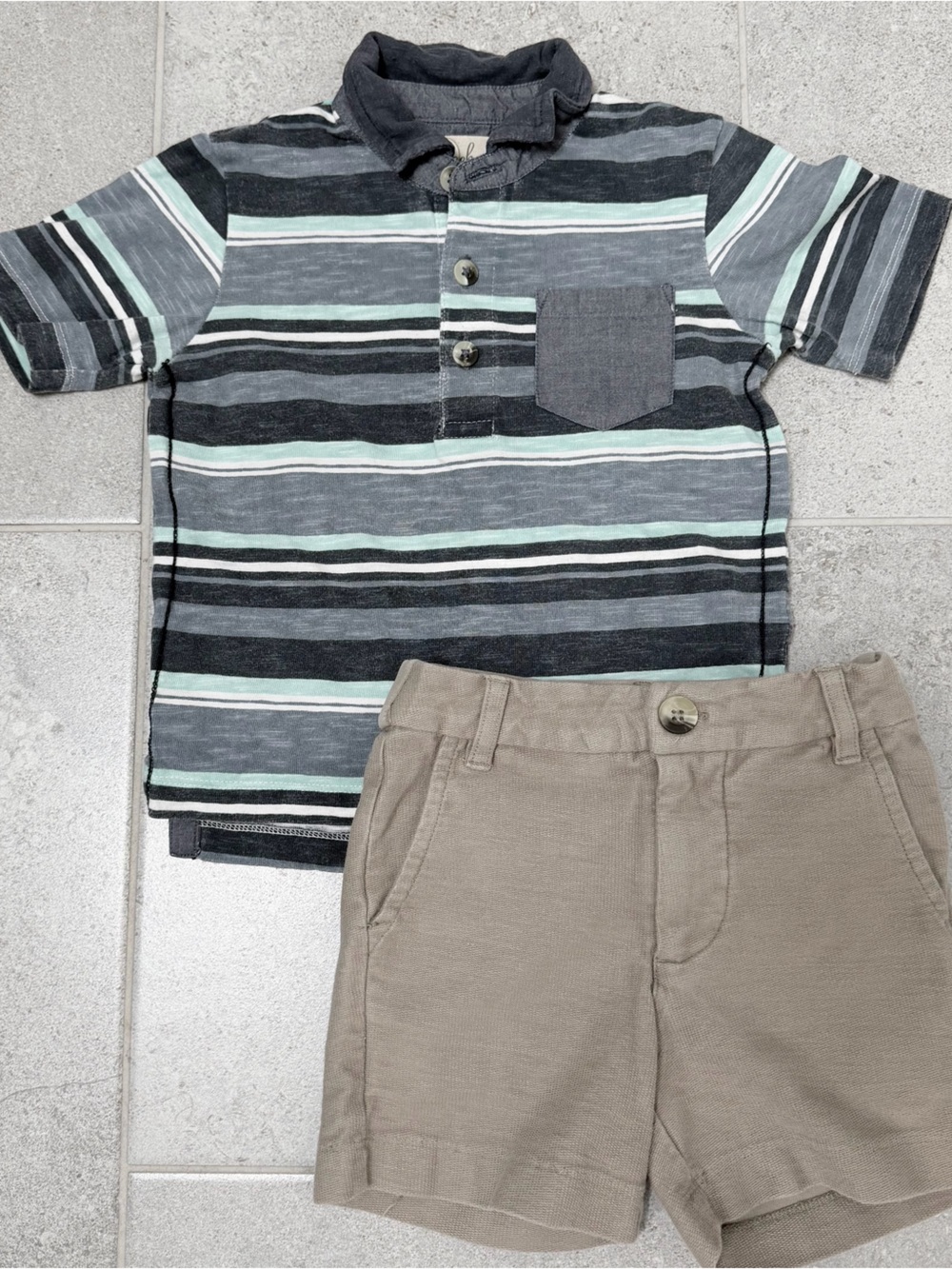 Peek Toddler set: 100% cotton Polo shirt and khaki shorts